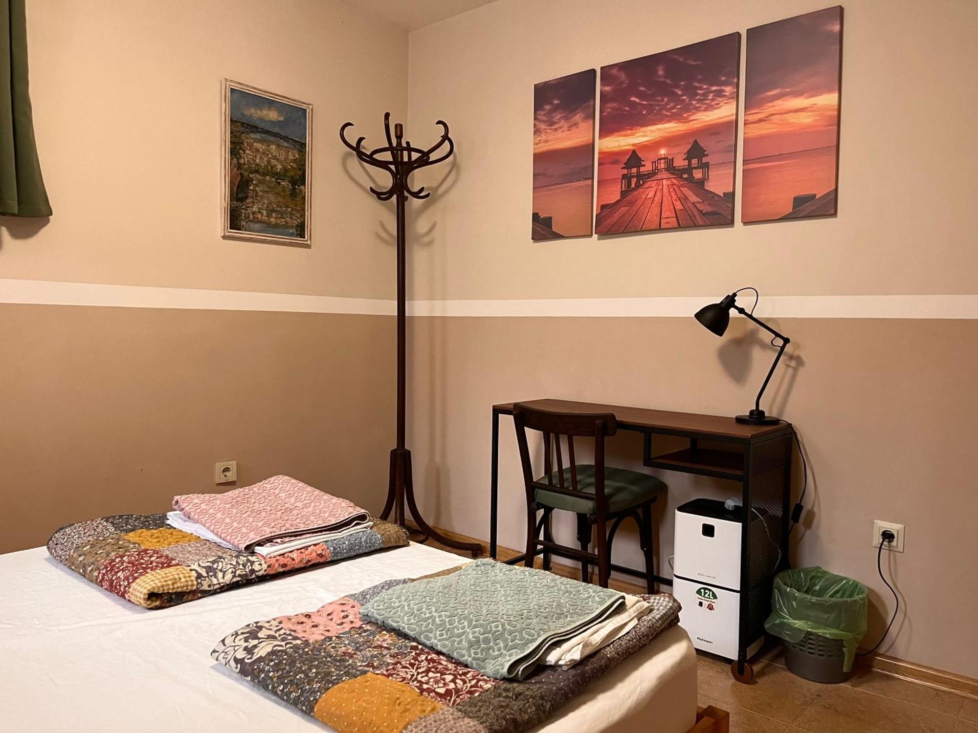 Nomado Hostel ヴァルナ エクステリア 写真